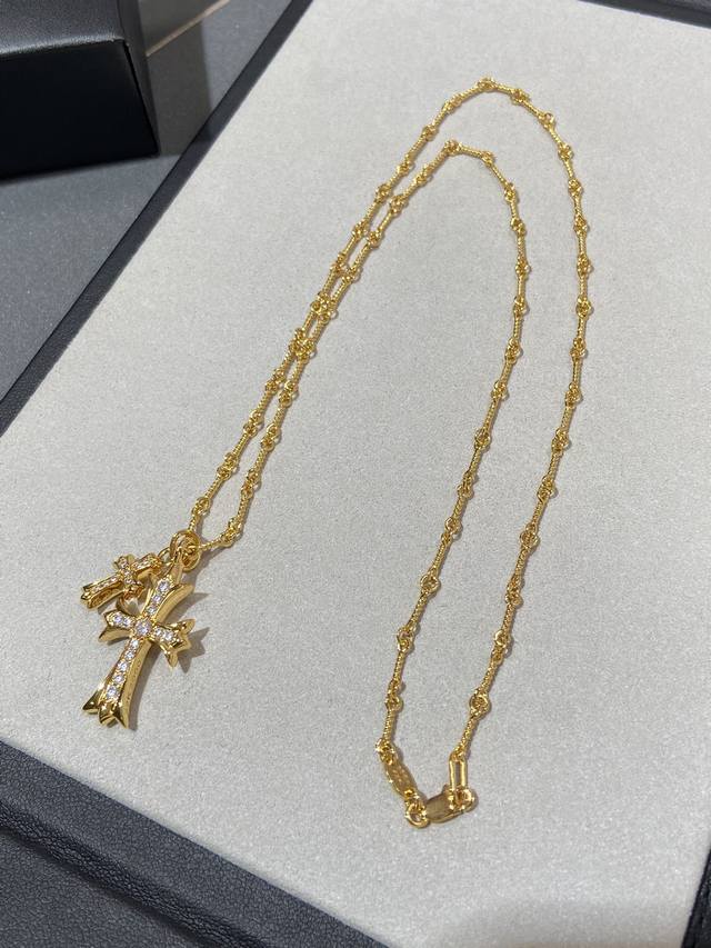 Chrome Heart Rhinestone Double Cross Necklace The pendant can be removed and wo