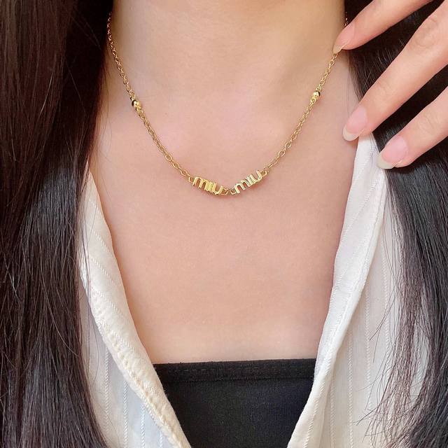 Miu Miu letter necklace M really understands women