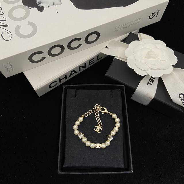 Chanel 25B Heart Diamond Bracelet Temperamental Lady