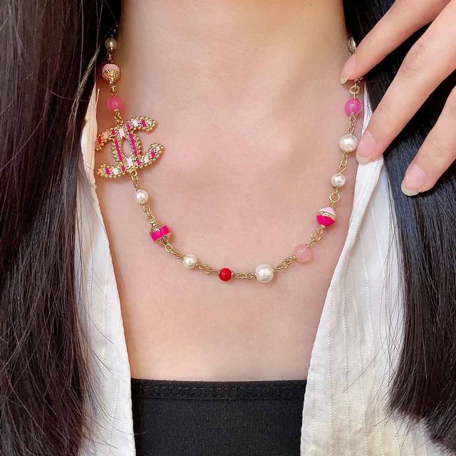 Same as the counter Chanel pearl double C necklace