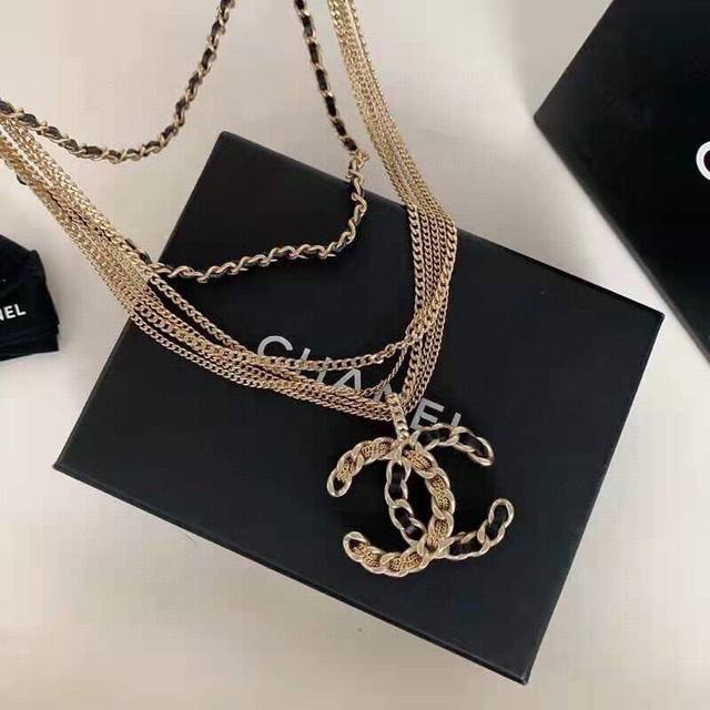 No. Xxl0143 Heavy-duty luxury lady elegant noble temperament black leather five