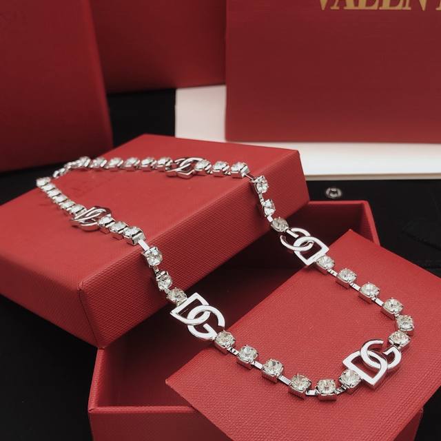 No.Dgxl0005 Dg*Latest silver diamond necklace consistent Zp brass material