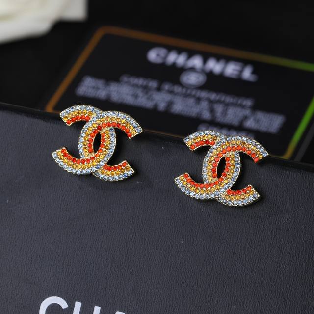 Chanel's new rainbow earrings are so pretty! These new earrings are a must-have