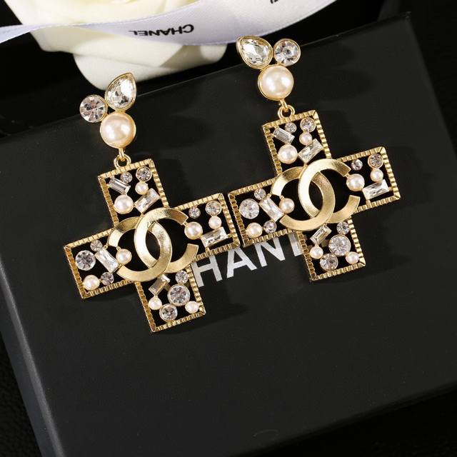 Chanel's new earrings are now available at the counter. Double C earrings are m