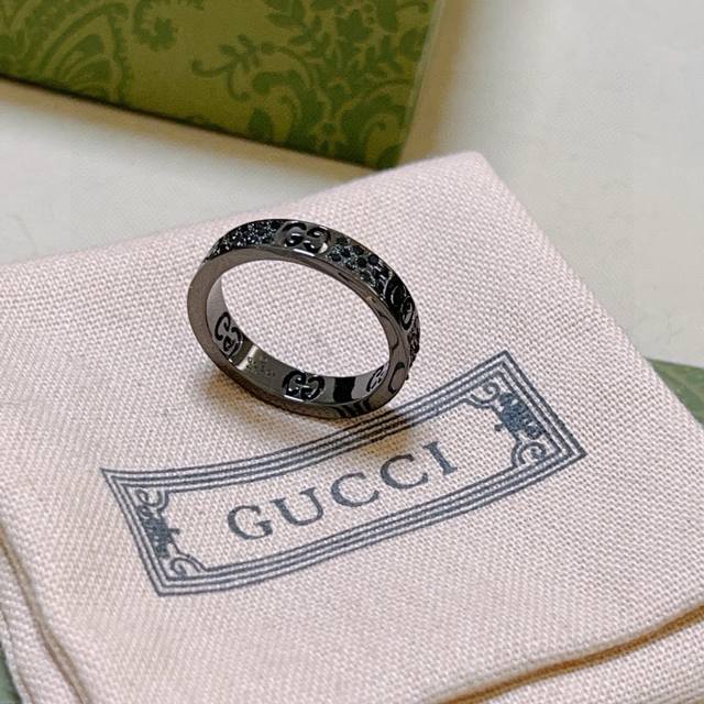 The latest Gucci ring, a higher-end design, the same as celebrities. Anger Fores