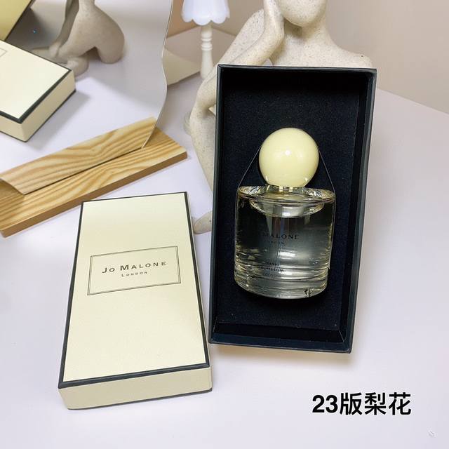 High-quality Jo Malone perfume, round bottle, medium size! Scent: Pear blossom,