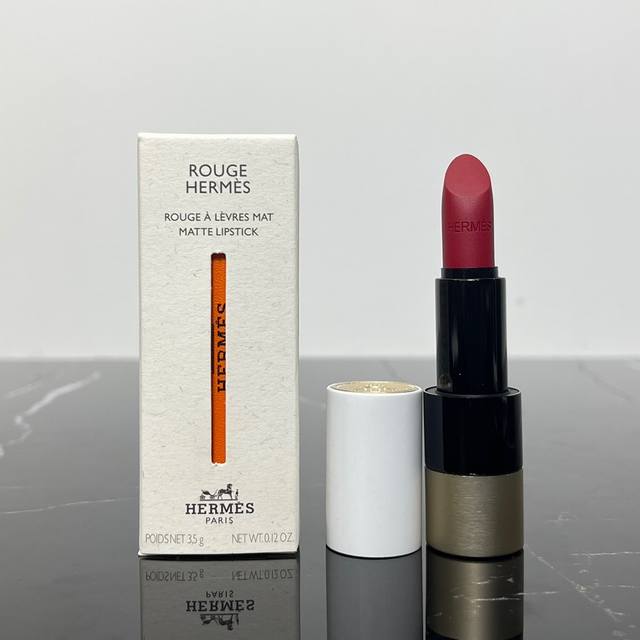 High-quality Hermes lipstick. Shade: 68# With secret code and magnetic cap. Efab