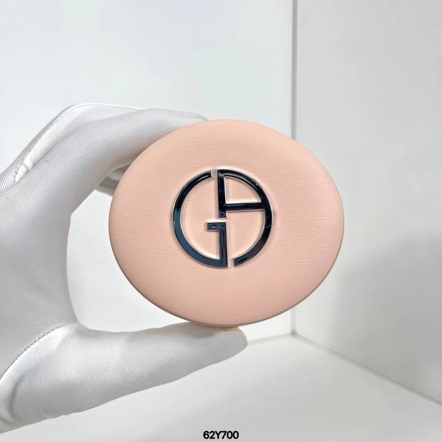 High-quality Armani nude pink lambskin cushion foundation 15G. 62Y700 code! Can