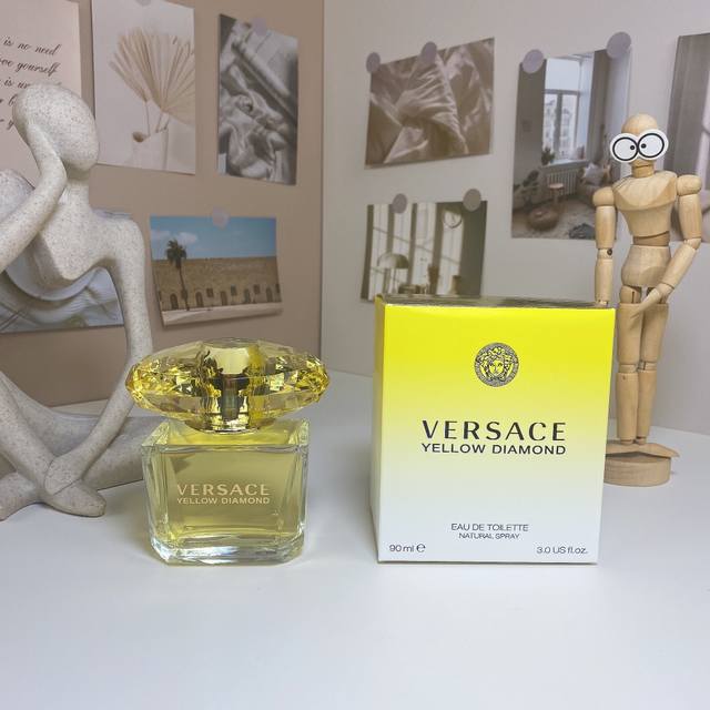 High-quality Versace Yellow Diamond Eau de Toilette 90ml Brand: Versace Genre: W