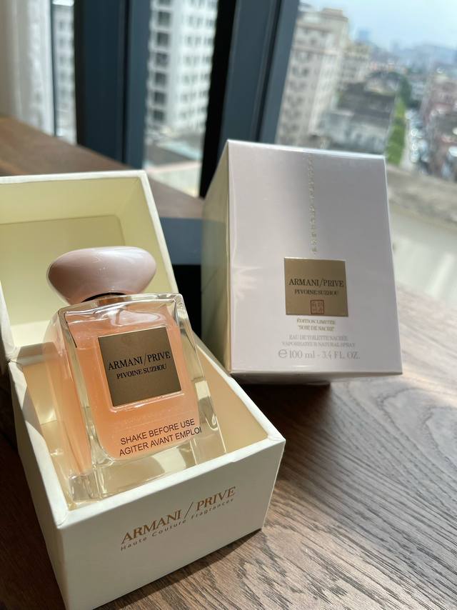 Original quality This one is perfect as a gift. The scent is initially a sweet f