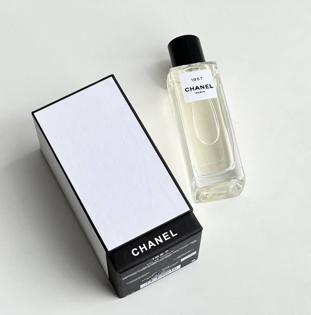 Original Quality Cool! Sophisticated! Elegant and chic! Spraying it on makes you