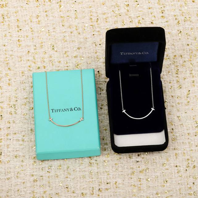 We offer a meticulously crafted sterling silver Tiffany Smile diamond necklace,