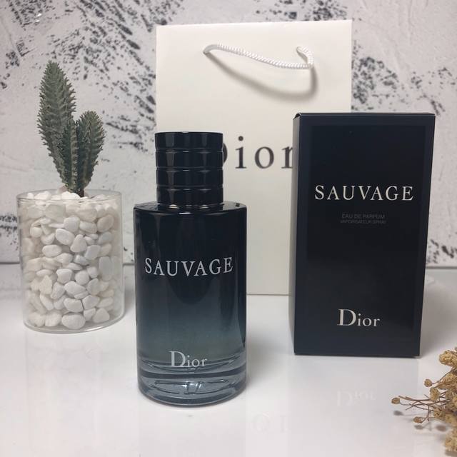 High-quality Dior Sauvage Eau de Toilette Ml Fragrance Notes: Oriental Blend Top
