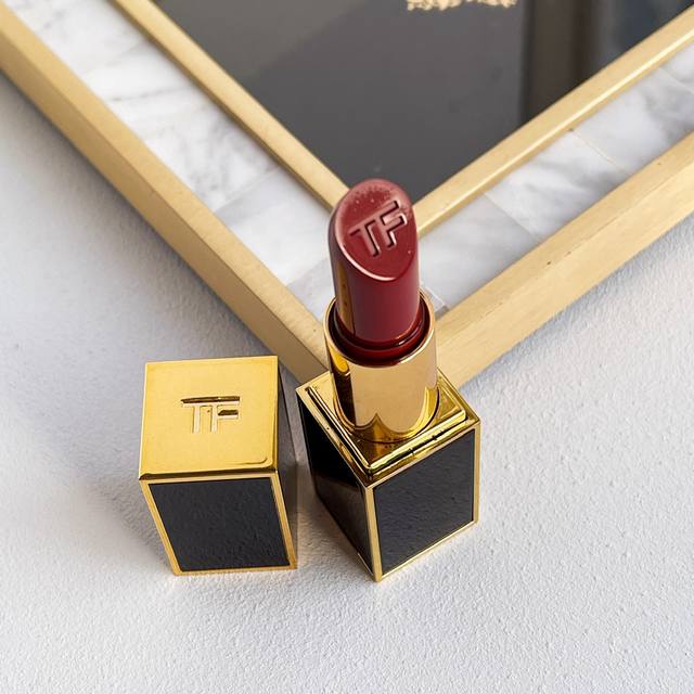 Mingtong Version Tom Ford Black Tube 08 Velvet Cherry is simply the embodiment o