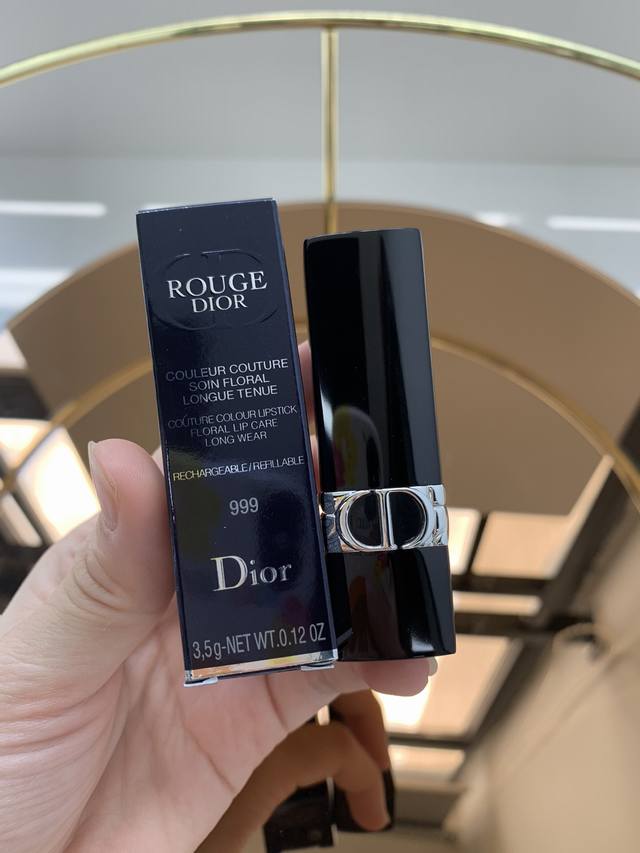 Mingtong Version Dior 999# Matte, the most popular Dior lipstick in countless ma