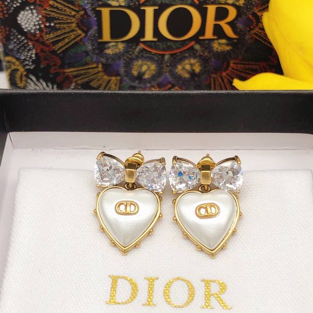 Item No. Ded0198 Dior New Heart Bow Earrings Ddd