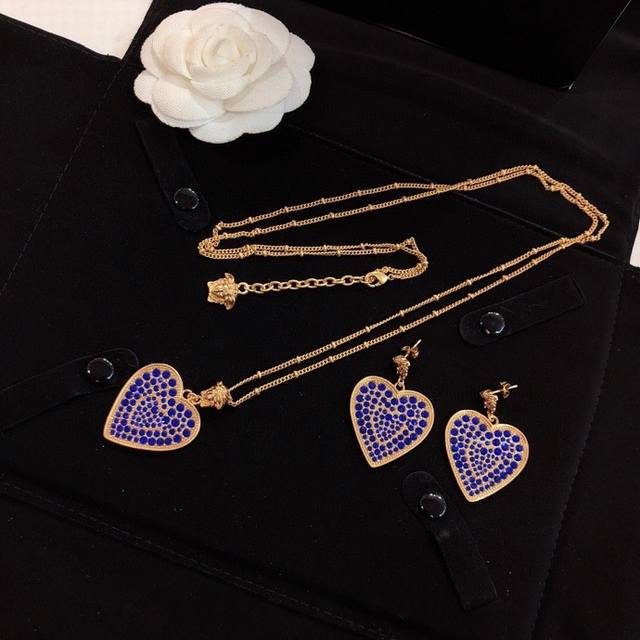 Brand new Versace Virtus series heart-shaped earrings and studs, meticulously cr