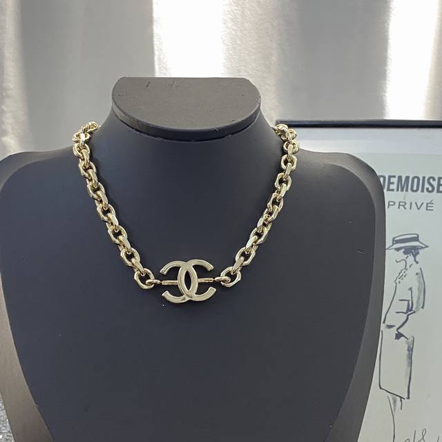 Code N578 Chanel necklace, a hot-selling new arrival, identical to the original.