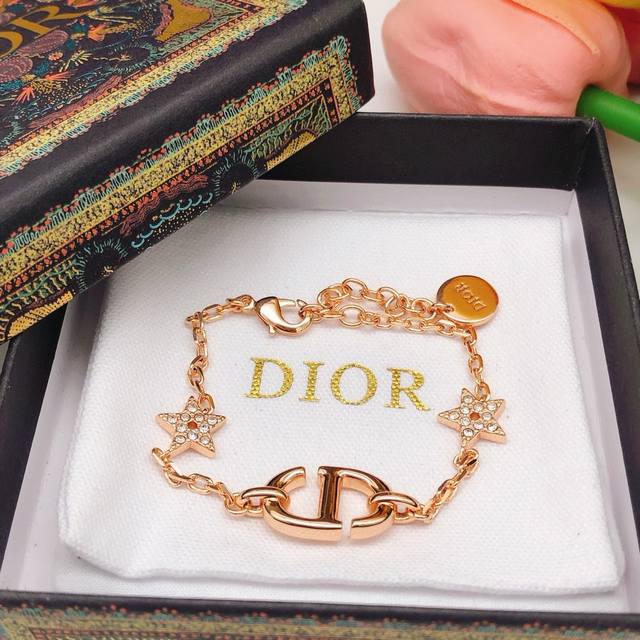 Item No. Dsl0066 Dior New Arrival Rose Gold Bracelet Cd Heart Star Pearl Ddd