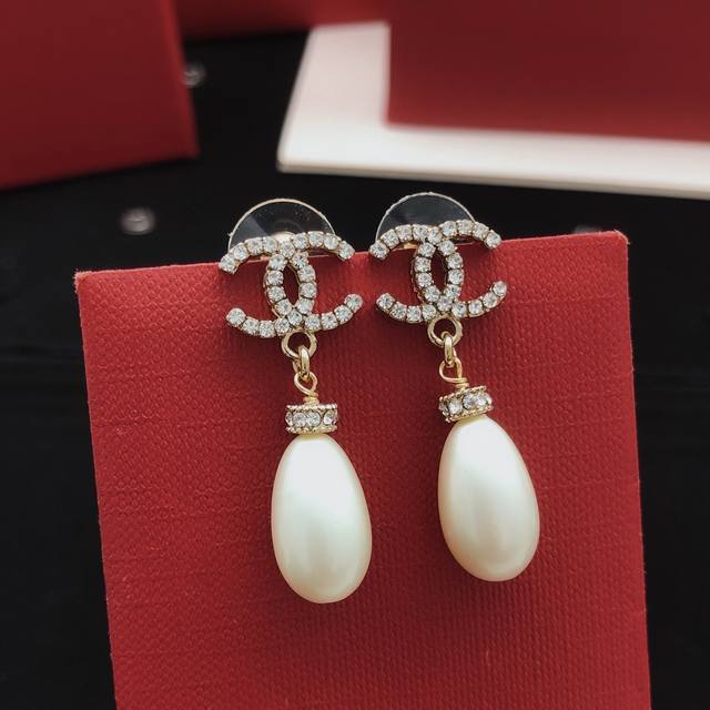 Edited by Xed0901 Ch*Nel's latest tassel pearl stud earrings, identical to batch