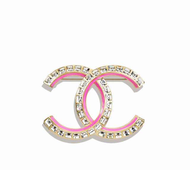 Chanel understands design; this exquisite square-cut diamond brooch paired with