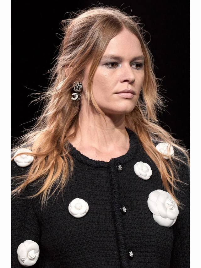 We produce Z9900, bulk inquiries welcome. Fu Ch Nel five-pointed star double C s