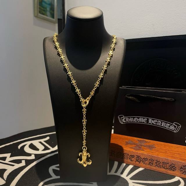 New boutique quality Chrome Hearts gold and green scout flower necklace. The emb