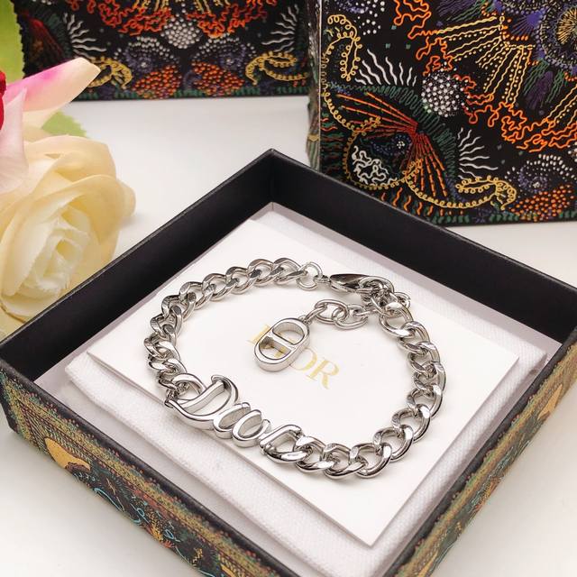 Bracelet (Item No. Dsl0191) Necklace (Item No. Dxl0254) Dio* Latest style silver