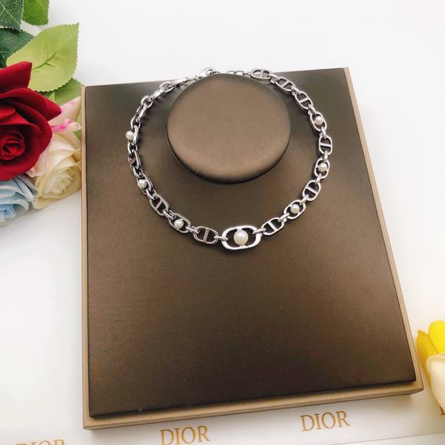 Item No. Dxl0154 Dio* Latest Silver Pig Nose Necklace, Batch Z, Brass Material D