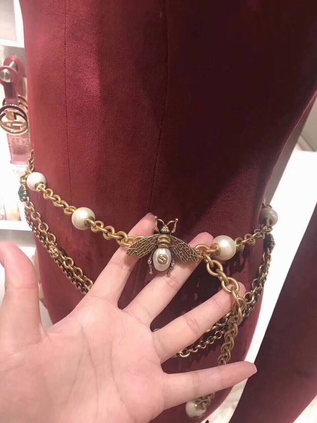 Gucci Limited Edition Distressed Bee Pearl Waist Chain! A rare find, over 9100 R