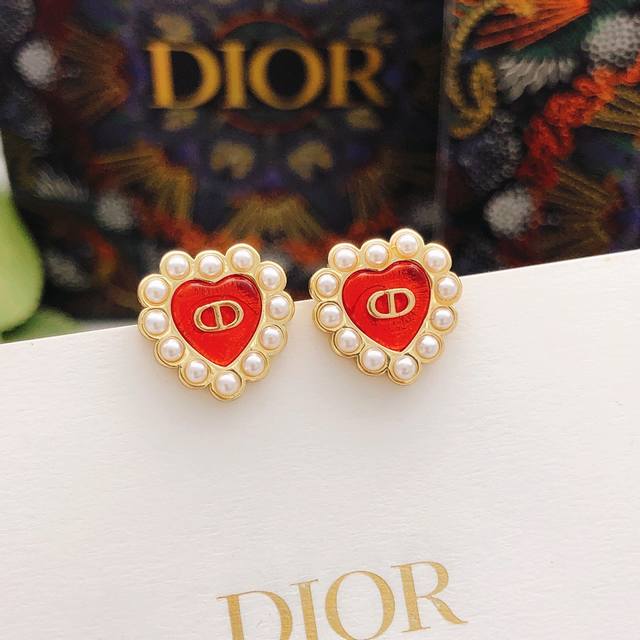 Item No. Ded0502 Dio* Latest style red heart earrings, consistent with batch Z,