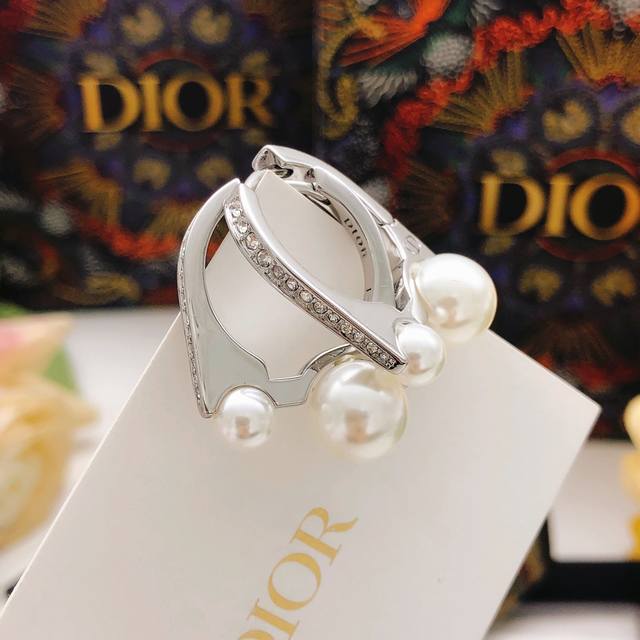 Item No. Ded0160 Dio* Latest style earrings with rhinestone pearl hooks, batch Z