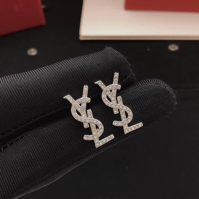 Item No. Yed0084 Yvessaintlauren* Latest Mini YSL Letter Earrings, Consistent wi
