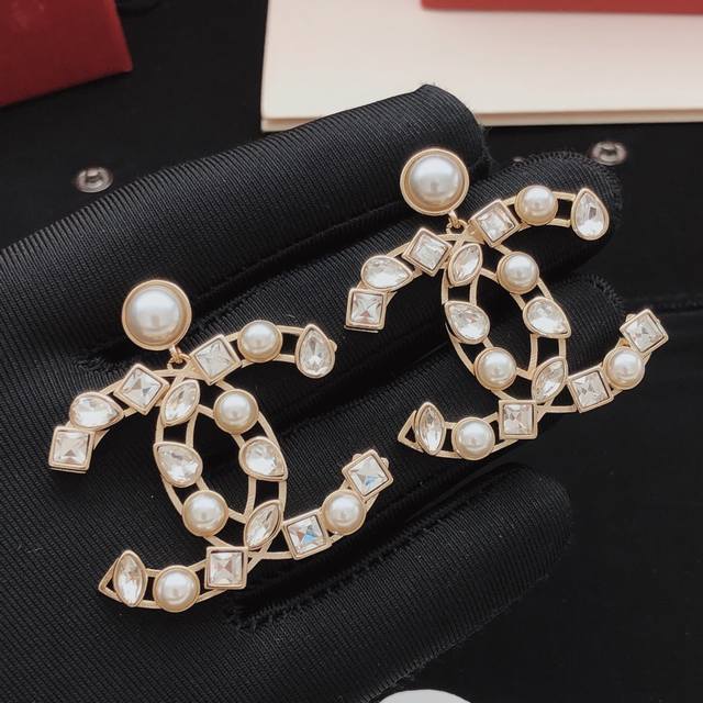 Item No. Xed0450 Ch*Nel Latest style marquise square diamond stud earrings, cons