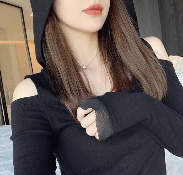 We produce the Erlee Kaleidoscope Necklace Zp44200+, which can be customized wit