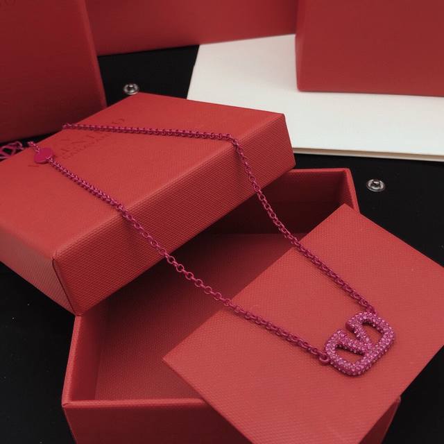 Item No. Vxl0021 Valentino latest necklace, diamond-encrusted, purple, same styl