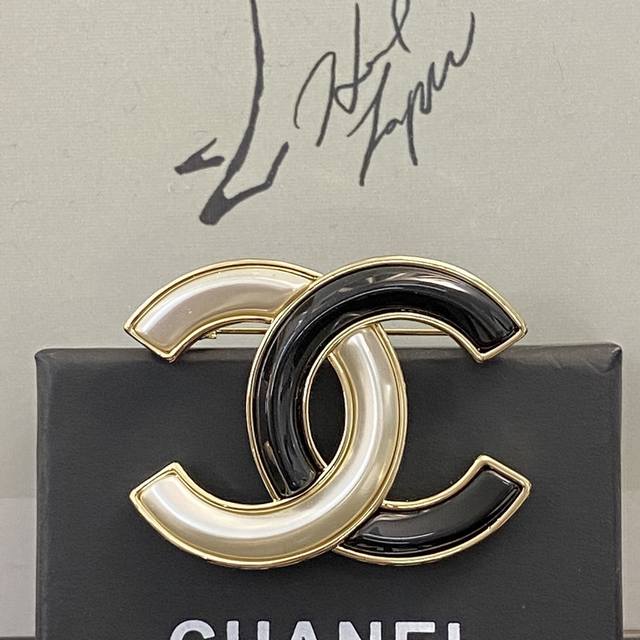 Code A499 Chanel brooch, best-selling new arrival, high-end custom design, ident