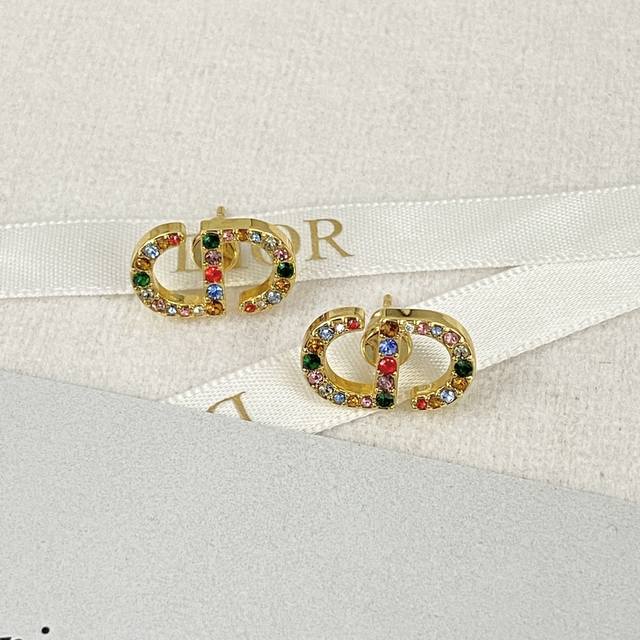 Code E1249 Dior earrings, hot-selling new arrival! Dior colored diamond Cd earri