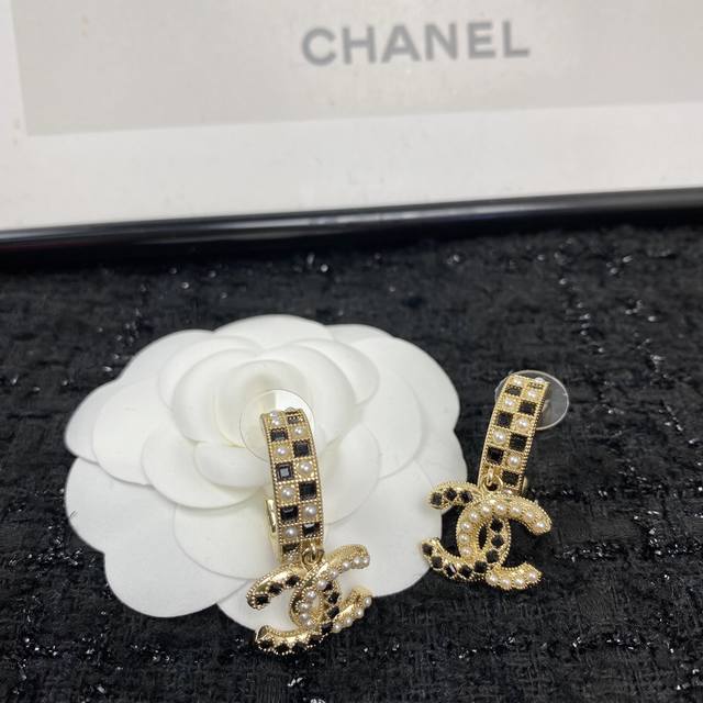 Code E1496 earrings, hot-selling style, newly arrived! Ddd, exclusive high-end q