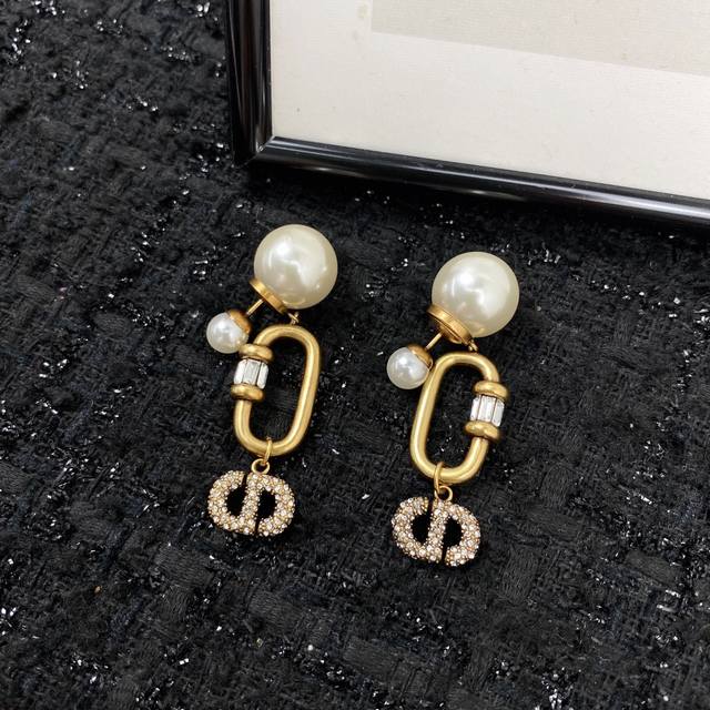 Code E1487 Hot Selling Earrings, New Arrival! Exclusive High-End Quality, Real P