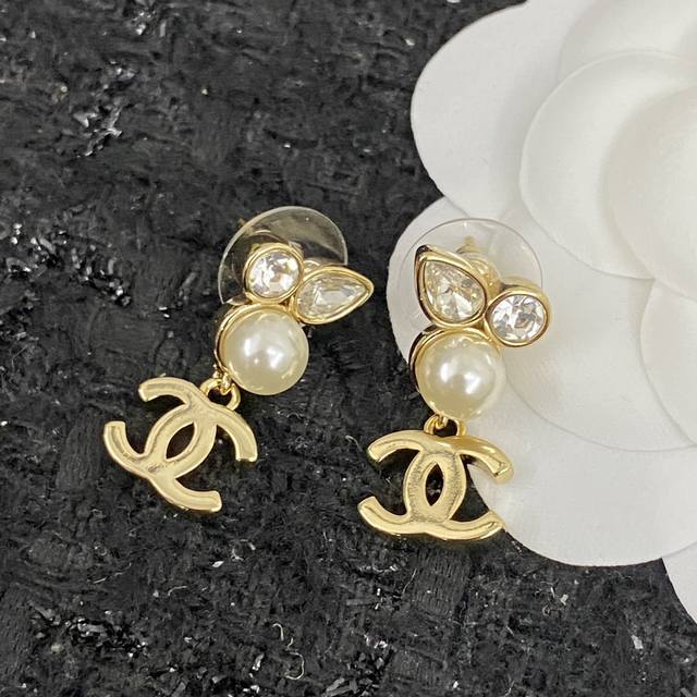 Code E1434 earrings, hot-selling style, newly arrived! Ddd, exclusive high-end q
