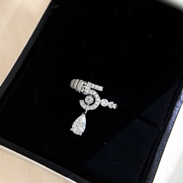 A3722 Early Spring New Classic 5-Character Teardrop Ring, Electroplated with Rea