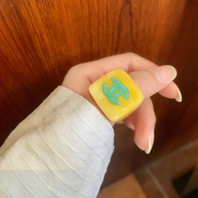 Chanel Candy Color Double C Ring Ddd