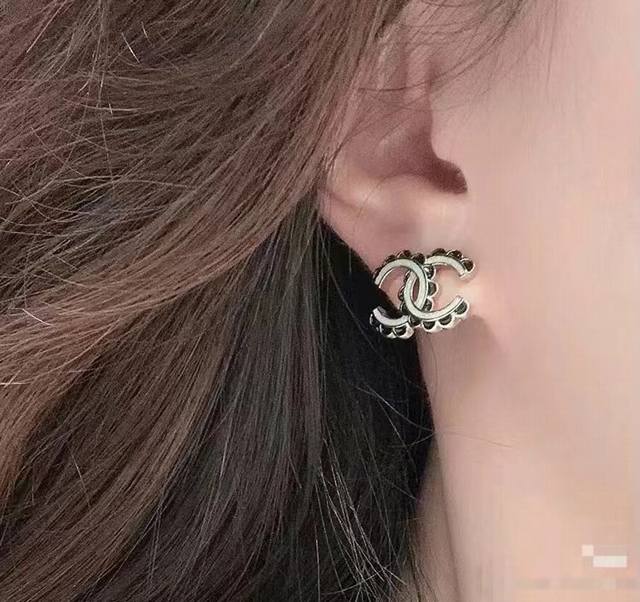 Chanel 24B New Black Lace White C Earrings (Ddd, Proxy Purchase Z4500). These ar