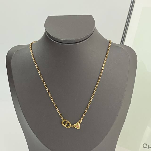 Code N849 Dior necklace, a hot-selling item, is now available! This Dior antique