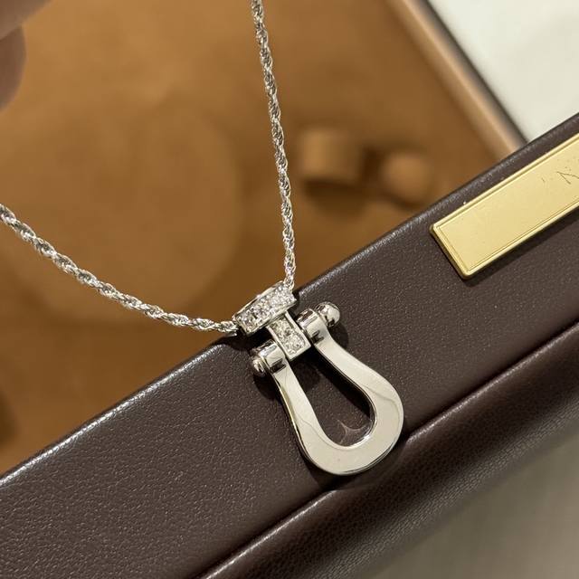 A6829 Hot new Fred large half-diamond horseshoe buckle braided chunky necklace,