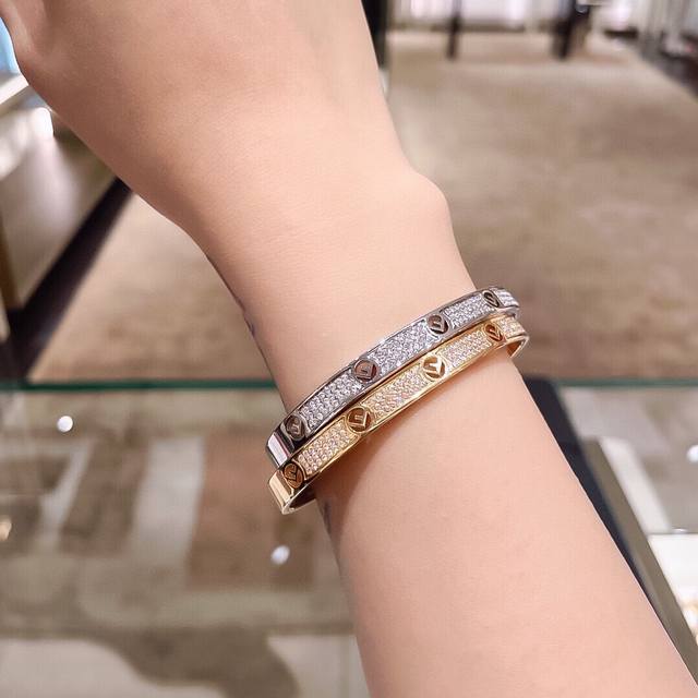 Item No. Fdsz0001 Wearing picture Fendi bracelet Ddd