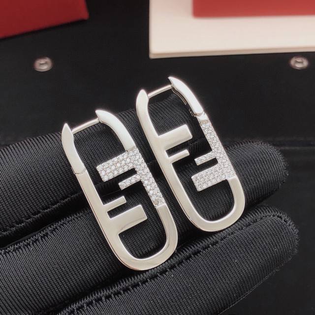 Item No. Fded0098 Fend* Latest silver ear hook, same as Zp, brass material Ddd