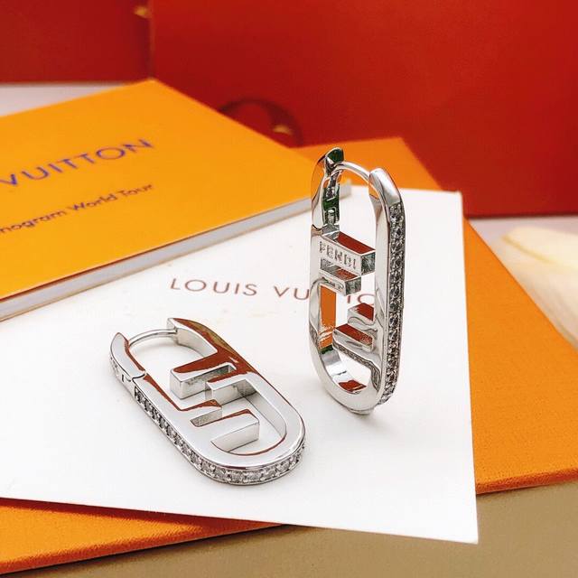 Item No. Fded0090 Fend* Latest style earrings with diamond-encrusted edges, matc