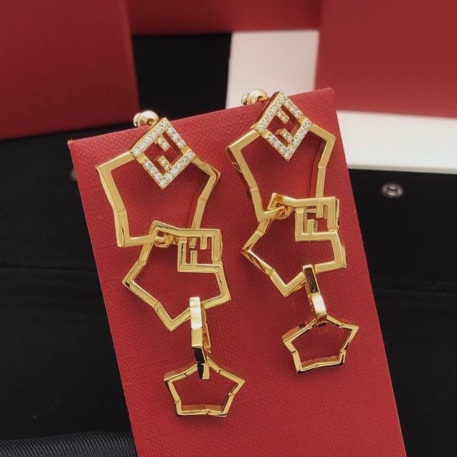 Item No. Fded0085 Fend* Latest Star Earrings, identical to Zp, brass material Dd